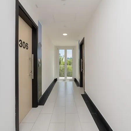 Velia Hotel 3*