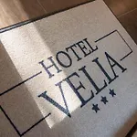 Velia 3*