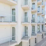 Velia 3* Grottammare