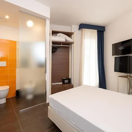 Velia Hotel 3*