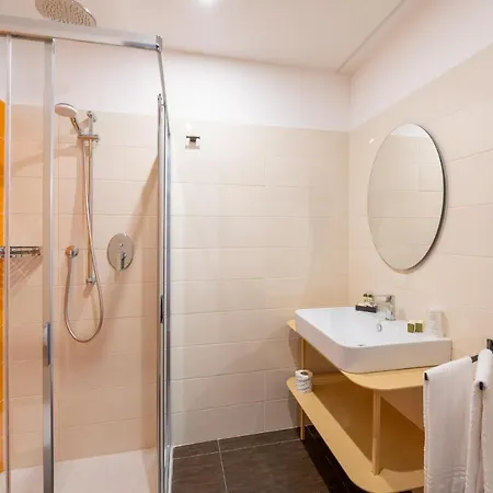 فندق Velia غْروتّامّاري