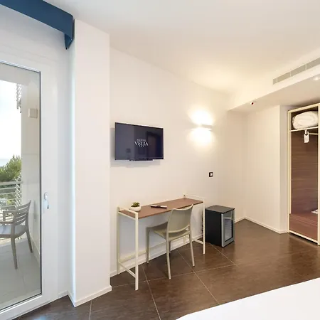 Velia Hotel