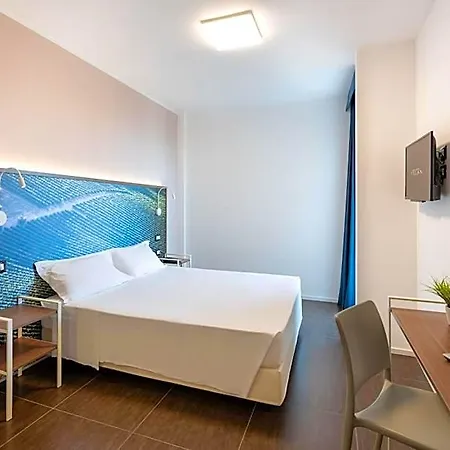 Velia Hotel 3*