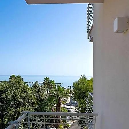 Velia Grottammare